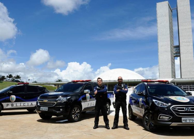 policia-x-policia:-o-incomodo-dos-agentes-do-congresso-com-as-acoes-da-pf