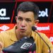 tecnico-do-athletico-cita-penalti-nao-marcado-e-questiona-culpa-por-vexame