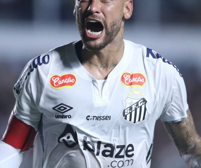 os-10-jogadores-mais-caros-do-brasileirao-2025