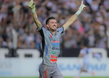 no-ultimo-penalti, o-operario-tinha-“camisa”. e-campeao-do-parana