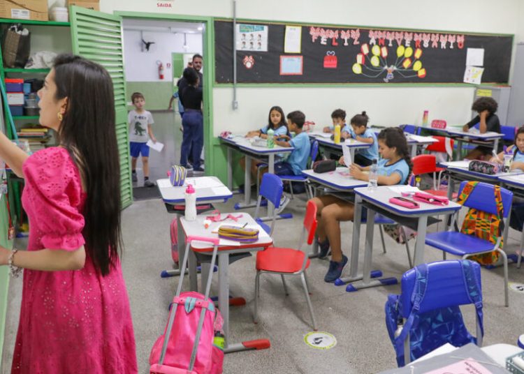 concurso-unificado-do-mec-nao-deve-resolver-sistema-precario-de-escolha-de-professores
