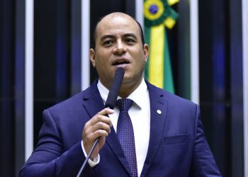 camara-procura-ex-deputado-que-estourou-limite-da-verba-de-gabinete