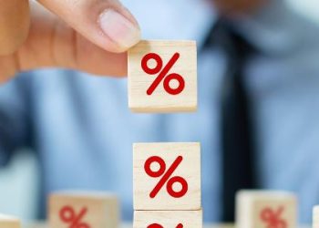 focus:-mercado-preve-alta-da-taxa-selic-para-14,25%-ao-ano-nesta-semana