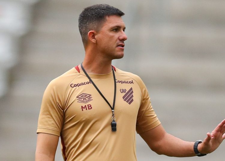 athletico-ganha-reforcos-e-tenta-recuperar-zagueiro-para-a-estreia-na-serie-b