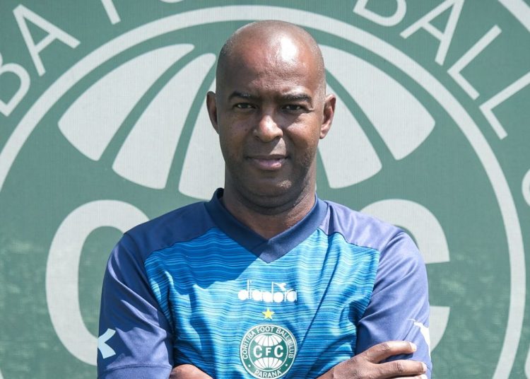 de-volta-ao-clube,-idolo-do-coritiba-alertou-para-erro-da-saf