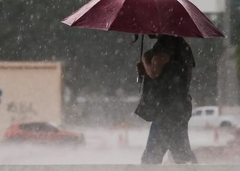 orgao-federal-emite-alerta-de-risco-para-campos,-macae-e-outras-cidades-por-causa-das-chuvas