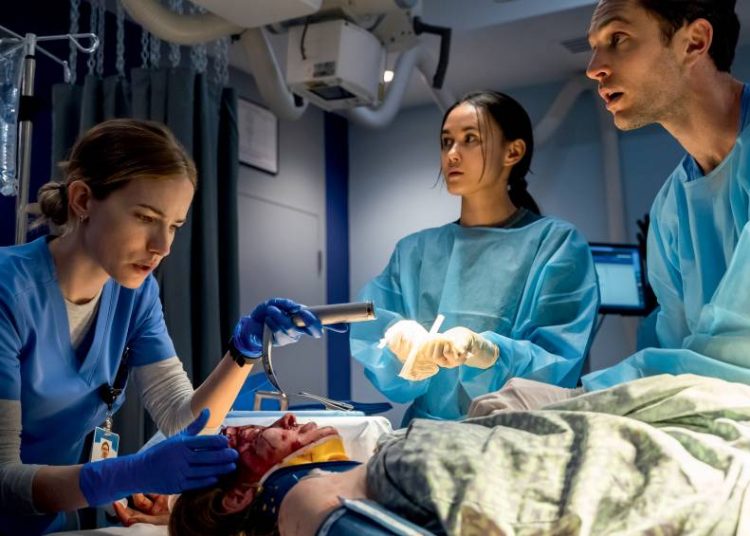 de-pulso-a-the-pitt:-as-series-medicas-renovam-sua-forca-no-streaming-|-tela-plana