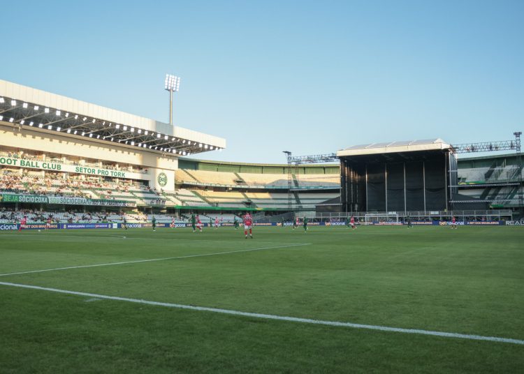 olivia-rodrigo-ignora-show-no-estadio-do-coritiba-e-causa-polemica