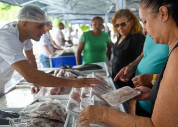 feira-do-pescado:-secretaria-de-agricultura-prepara-estrutura-para-a-semana-santa