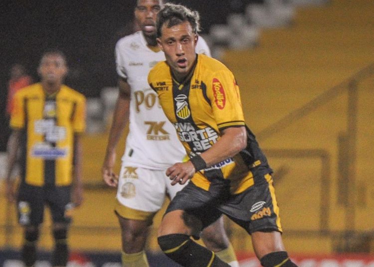 artilheiro-do-coritiba-em-2024,-matheus-frizzo-esta-em-baixa