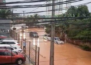 chuva-forte-deixa-desabrigados-em-macae;-aulas-foram-suspensas