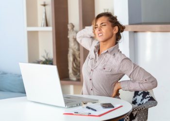 dores-na-cervical:-como-habitos-do-dia-a-dia-e-o-estresse-podem-desencadear-o-problema