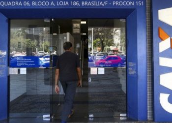 caixa-libera-abono-salarial-para-nascidos-em-marco-e-abril;-veja-quem-tem-direito