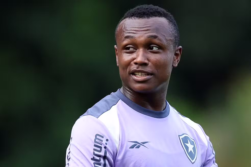 saiba-por-que-jogador-campista-ainda-nao-estreou-oficialmente-pelo-botafogo