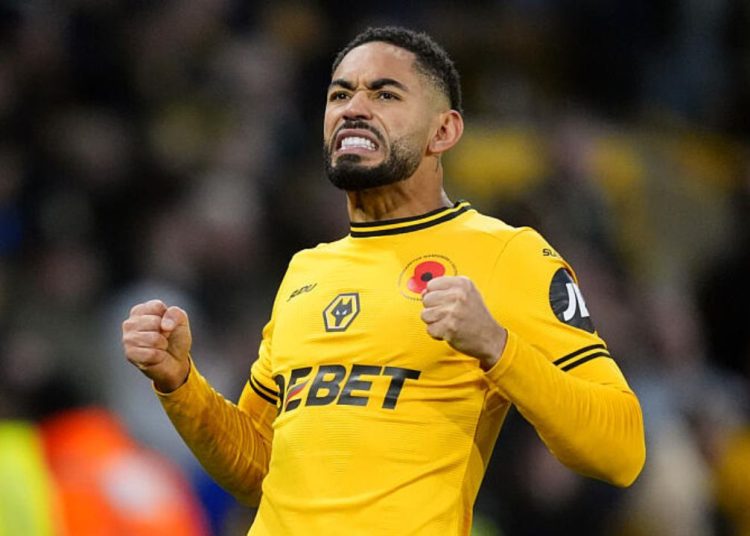 ex-coritiba-esta-a-um-gol-de-recorde-historico-na-premier-league