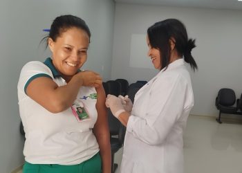 policlinica-estadual-de-posse-promove-vacinacao-contra-a-gripe-para-colaboradores
