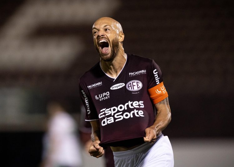 apagao-generalizado-do-coritiba-torna-mais-dificil-de-entender-o-novo-futebol-brasileiro