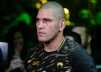 ufc:-mensagem-enigmatica-surpreende-poatan,-e-ankalaev-provoca