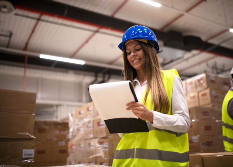 tarifaco-eua-x-china-altera-rotas-globais-e-encarece-seguros-de-carga-no-brasil