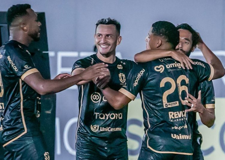 maringa-perde-100%-em-casa,-mas-segue-em-alta-na-serie-c;-londrina-joga-nesta-segunda