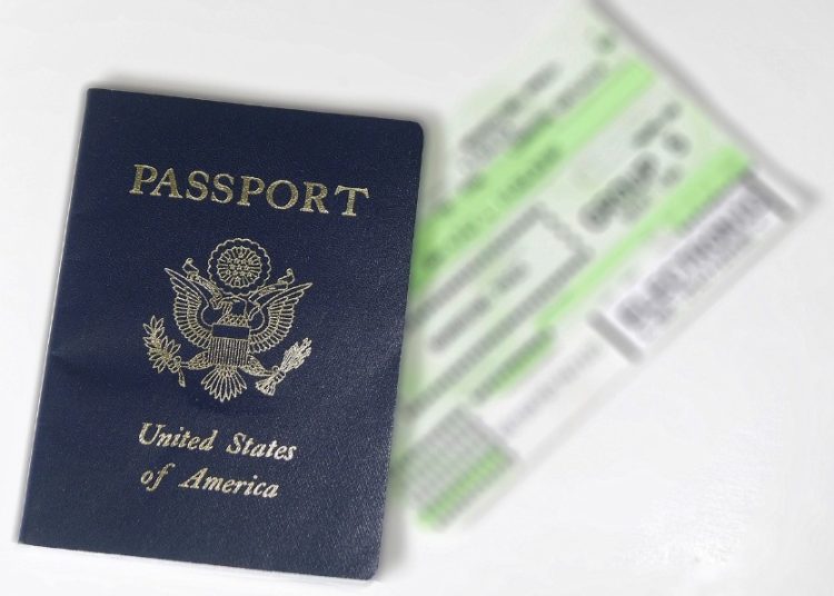 o-medo-de-voltar:-por-que-ate-quem-tem-green-card-tem-receio-de-viajar-para-fora-dos-eua?