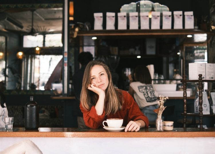 porto-alegre-recebe-lancamento-do-novo-livro-de-leticia-mello-e-inicio-de-turne-pelo-brasil