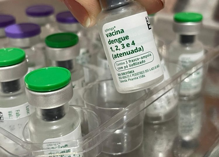 sao-joao-da-barra-comeca-vacinacao-contra-a-dengue
