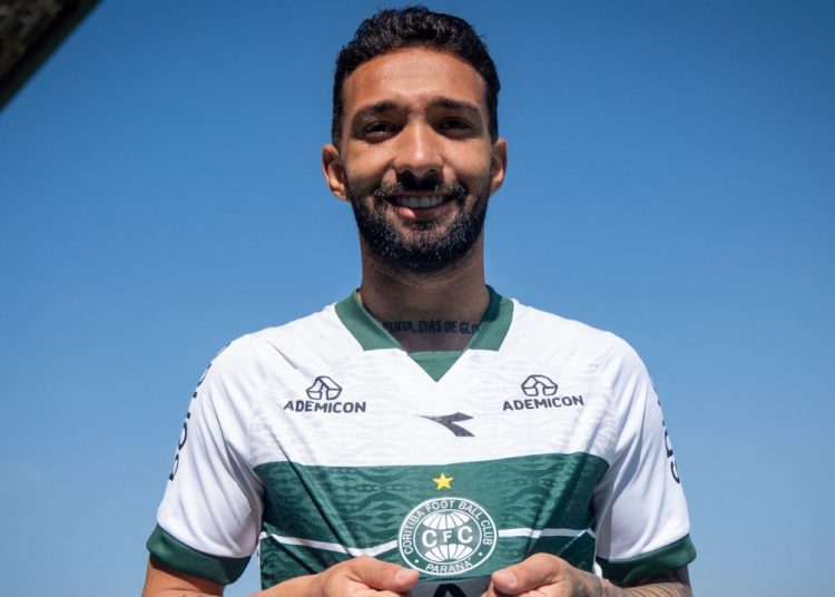 coritiba-anuncia-a-contratacao-do-atacante-clayson,-ex-mirassol