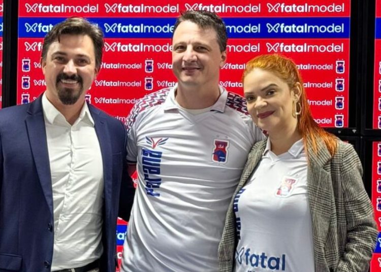 fatal-model-patrocinadora-master-do-futsal-do-parana-clube