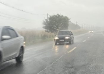 defesa-civil-alerta-para-possibilidade-de-chuva,-ventos-fortes-e-ressaca