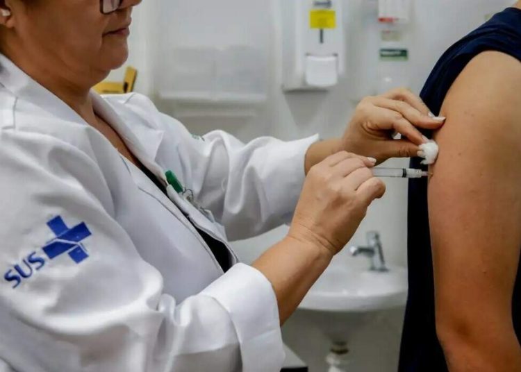 vacinacao-contra-dengue-e-ampliada-para-criancas-de-11-e-12-anos-a-partir-desta-segunda-feira-em-campos