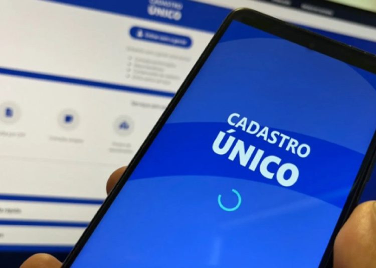moradores-do-parque-esplanada-poderao-retirar-senhas-para-mutirao-do-cadunico-nesta-segunda