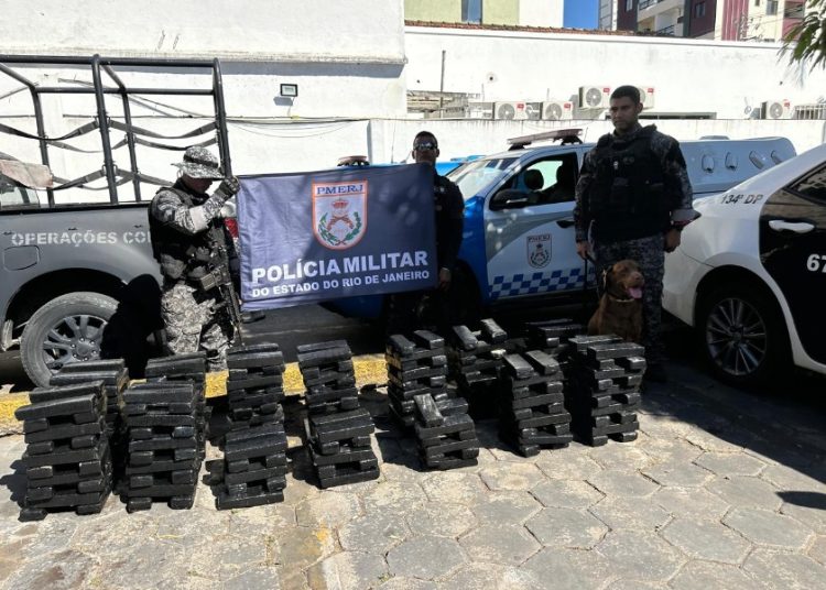 casa-abandonada-escondia-200-kg-de-maconha-em-campos