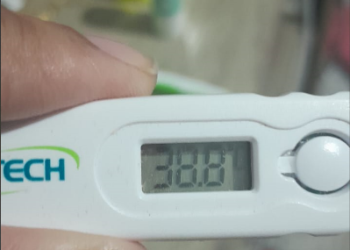 “Criança em São Francisco de Itabapoana só pode adoecer até as 19h… depois disso, quem precisa de pediatra não encontra mais!”