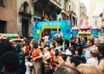 centro-de-sao-paulo-vira-parque-encantado-com-shows,-brincadeiras-gigantes-e-passeio-com-quitutes-juninos-–-jovem-pan