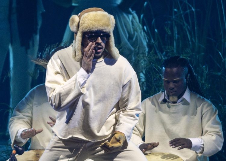 bad-bunny-atrai-milhares-de-fas-para-sua-historica-serie-de-shows-em-porto-rico-–-jovem-pan