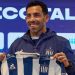clube-treinado-por-carlos-tevez-tenta-contratar-centroavante-do-athletico