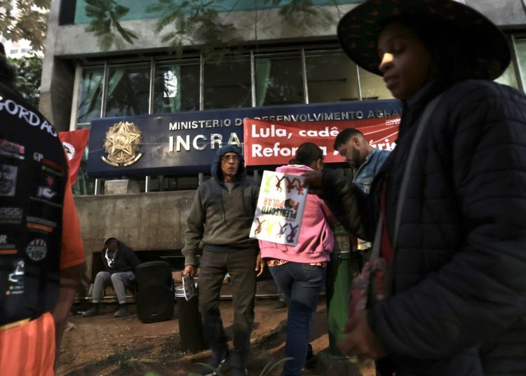 mst-ocupa-superintendencia-do-incra-em-sao-paulo