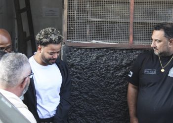 Luma de Oliveira resgata ensaio de topless e relembra rotina de treinos para o Carnaval