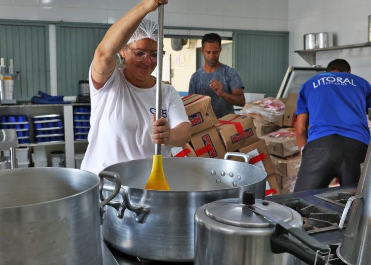 Sem reajustes regulares, PNAE perde poder de compra