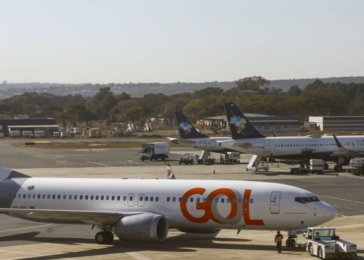 Gol e Azul encerram acordo de cooperação comercial