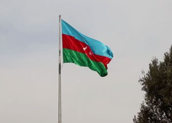 Azerbaijão firma parceria com Brasil para oferecer bolsas de pesquisa