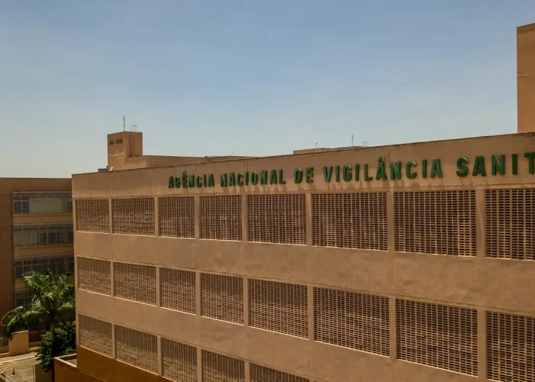 Anvisa proíbe venda de azeite Los Nobles e de suplemento alimentar