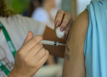 Consulta pública avalia inclusão de vacina contra herpes zóster no SUS
