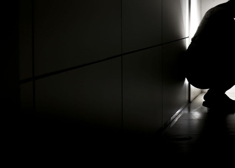 Uma em cada 4 pessoas já pensou em suicídio, alerta pesquisa