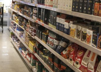Preço da cesta básica cai em 24 capitais em agosto