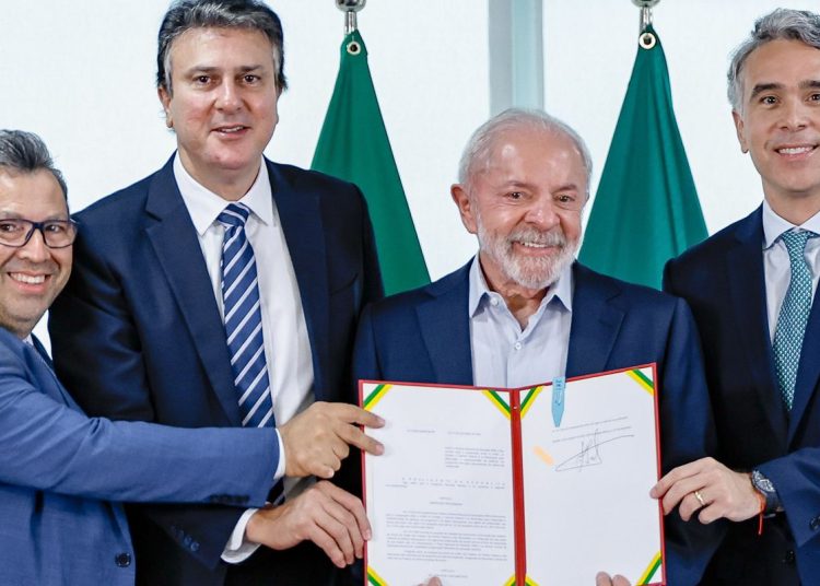 Lula sanciona lei que cria o Sistema Nacional de Educação