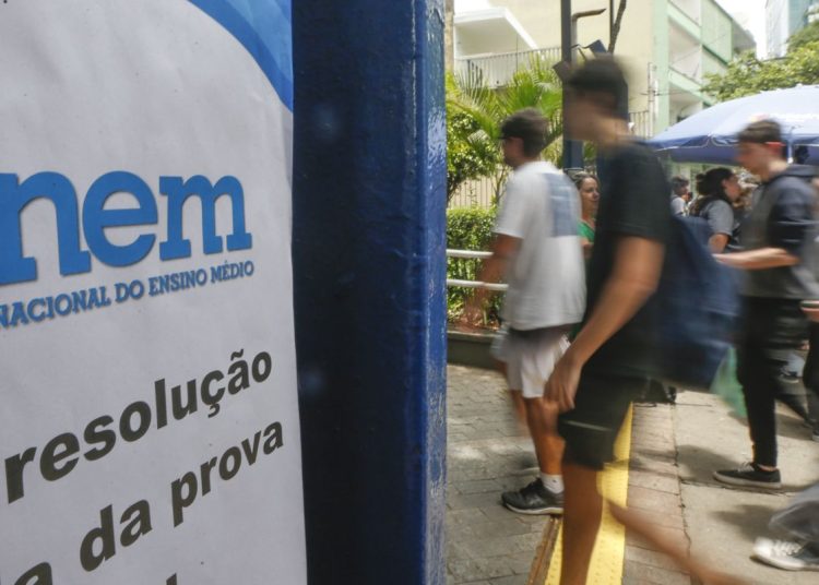 MEC permitirá uso das três últimas notas do Enem no Sisu 2026