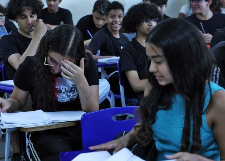 Fuvest divulga notas de corte da primeira fase do vestibular 2026