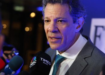 “Dia muito importante para o Brasil”, diz Haddad sobre isenção do IR